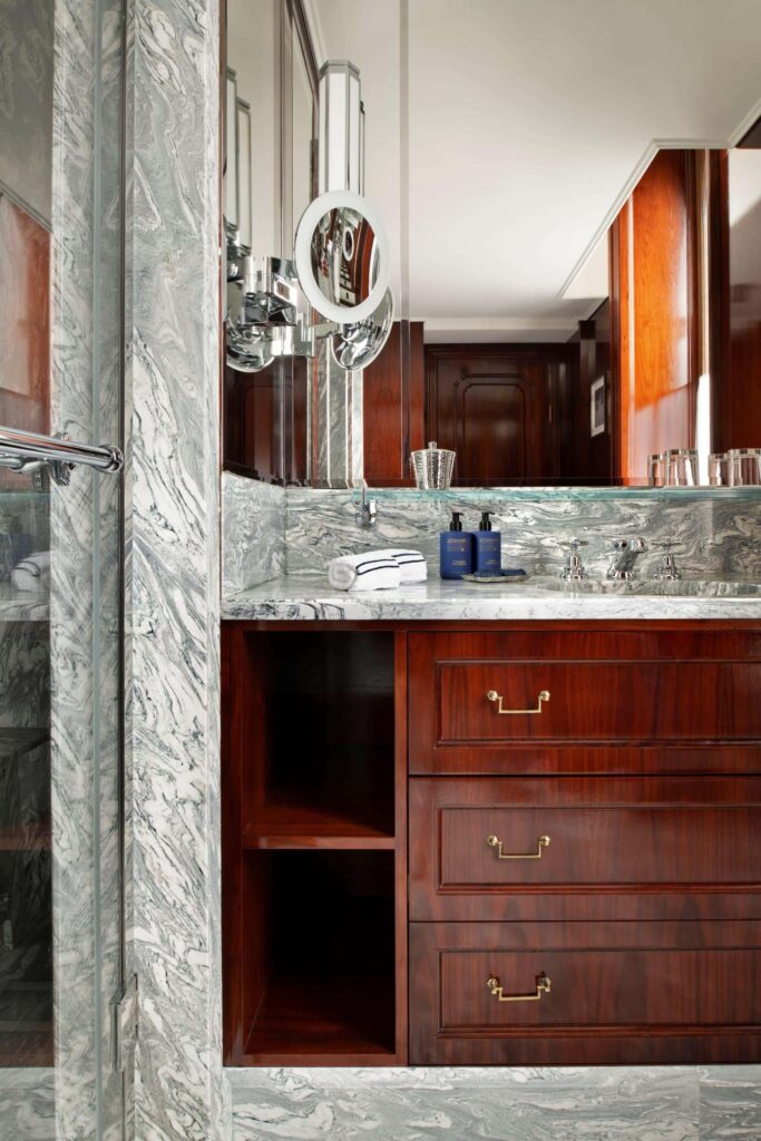 kyZlyG7iZpKAFGOLeQtJefKPnZMhKK5v58NJBML6